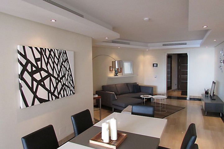 Апартаменты в новом жилом комплексе на первой линии в Эстепона